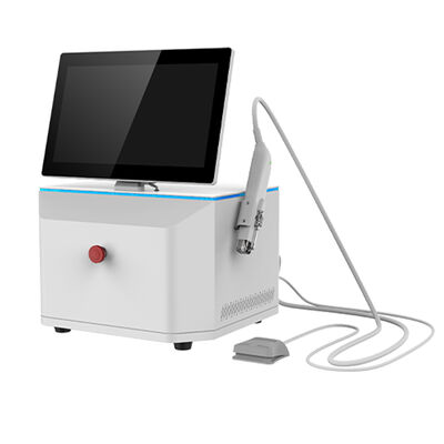 Jarum terisolasi frekuensi ganda untuk anti penuaan Lifting wajah Emas RF Microneedle Machine